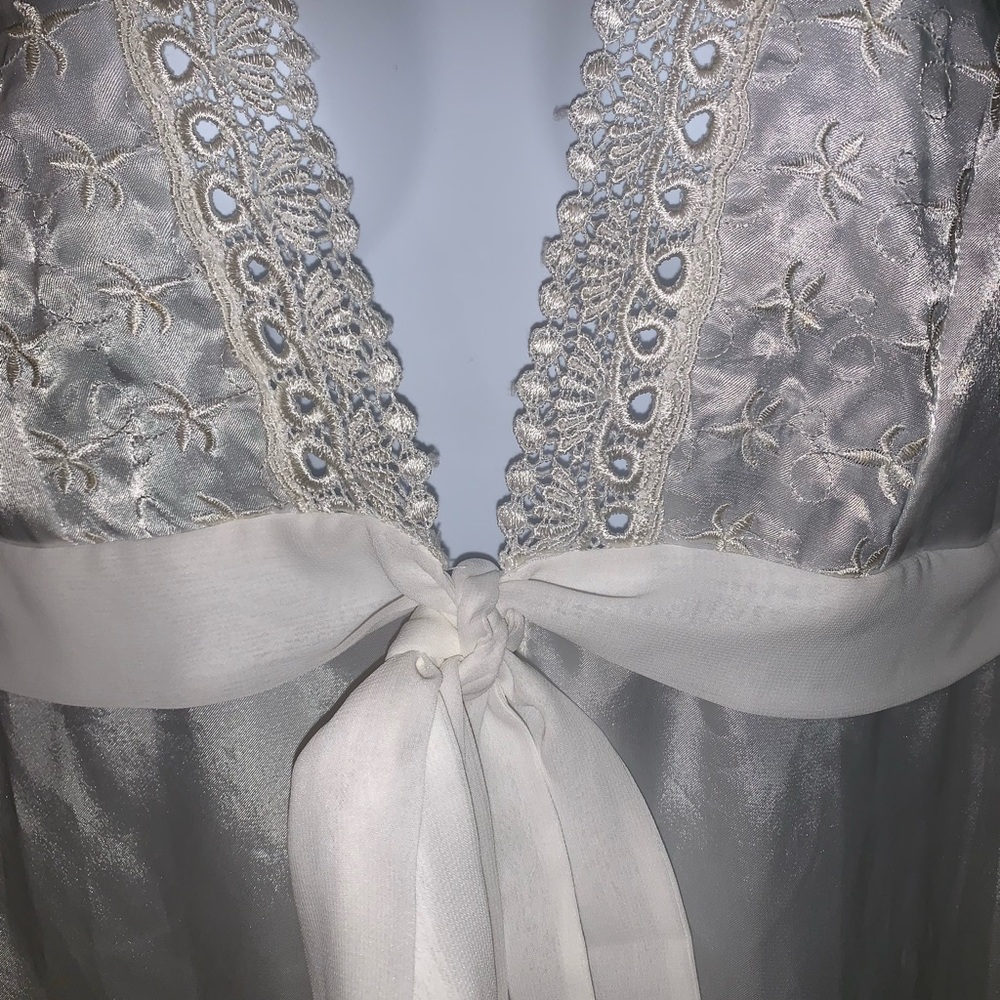 Ivory Robe Satin Small